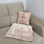 Подушка и плед с логотипом Коктебель