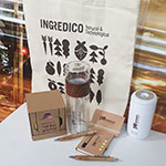 Набор эко-сувениров с логотипом INCREDICO: холщовая сумка, стеклянный термос для чая, увлажнитель, блокноты, блоки со стикерами и ручки 