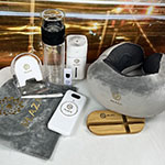 Набор с логотипом Plaza: Дорожная подушка,плед,аккумулятор,беспроводная зарядка,подставка для телефона, увлажнитель и бутылка