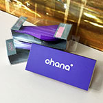 Расческа в упаковке с шубером с логотипом Ohana