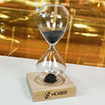 Песочные часы логотипом Filanco