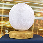 Левитирующая луна с логотипом Раут