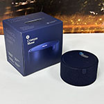 Яндекс Станция с логотипом Ozon фармацевтика