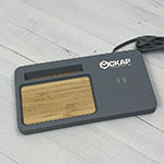 Настольный органайзер с беспроводным зарядным устройством с логотипом СКАР