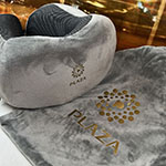 Дорожная подушка и плед с логотипом Plaza