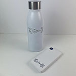 Аккумулятор и бутылка с логотипом M4 Tour